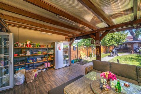 4 bedroom terraced house for sale, Westward Road, Chingford, London, E4