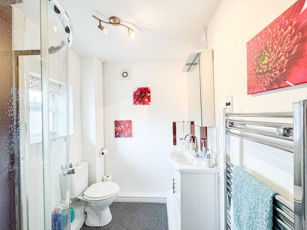 En-suite Bathroom
