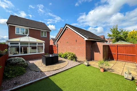 2 Astbury Close, Bury, BL9 9GD