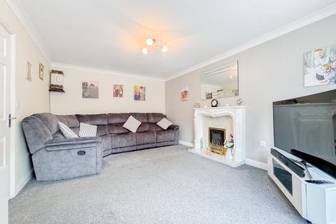 2 Astbury Close, Bury, BL9 9GD