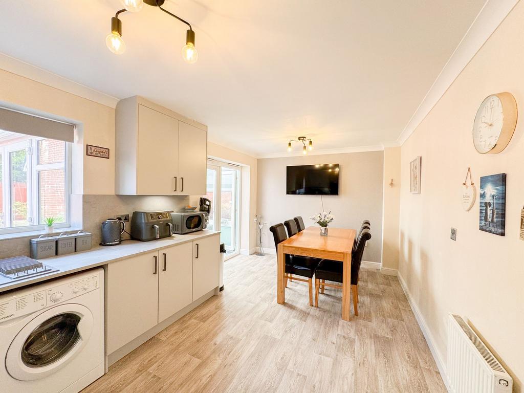 Kitchen / Diner