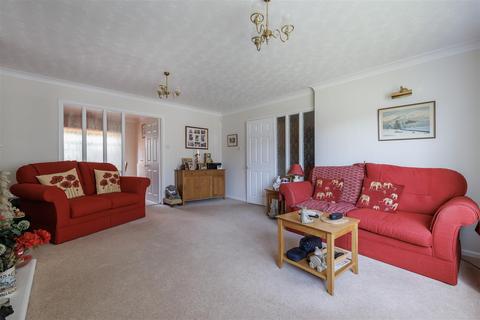 4 bedroom detached house for sale, Cherry Hill Close, Beccles NR34