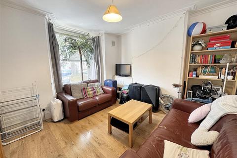 3 bedroom terraced house for sale, Redriffe Road, Plaistow
