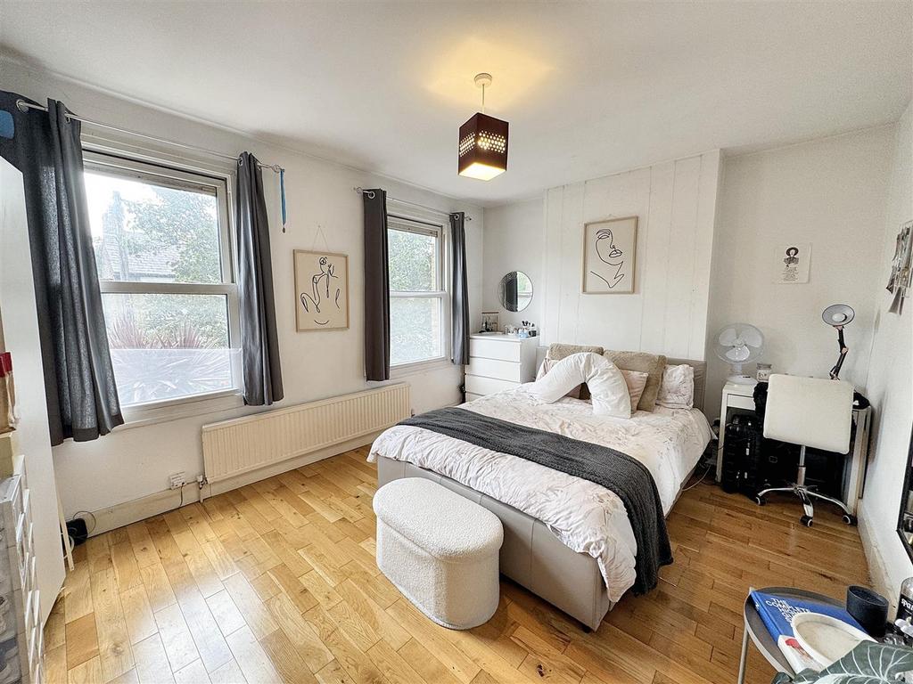 Bedroom 1:
