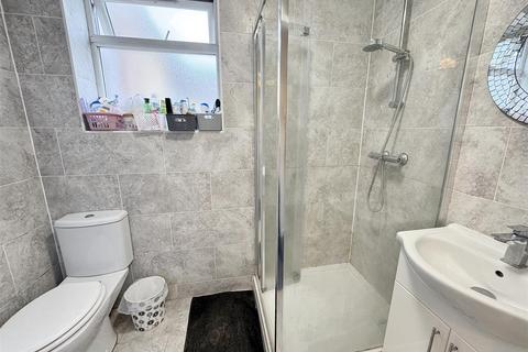 47 Redriffe Road, London, E13 0JX