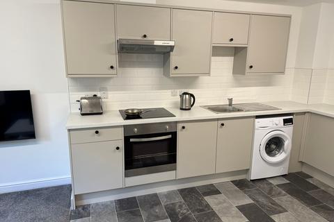 3 bedroom flat to rent, Flat 33, 205 Clarendon Road, LS2 9DU