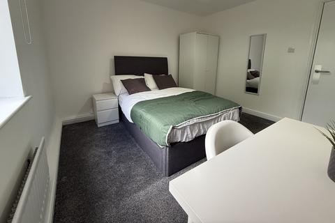 3 bedroom flat to rent, Flat 33, 205 Clarendon Road, LS2 9DU