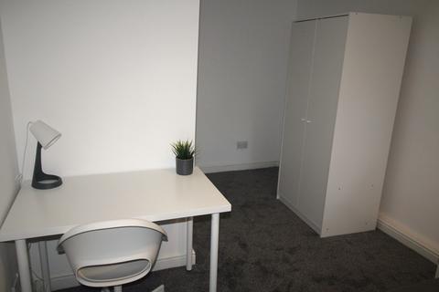 2 bedroom flat to rent, Flat 16, 205 Clarendon Road, Leeds, LS2 9DU