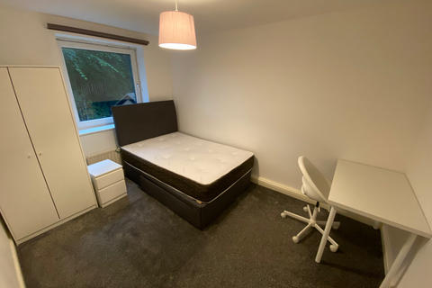 2 bedroom flat to rent, Flat 16, 205 Clarendon Road, Leeds, LS2 9DU