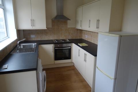 2 bedroom terraced house to rent, Whittington Road, Hutton CM13