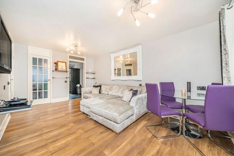 1 bedroom maisonette for sale, Wilde Close, London E8