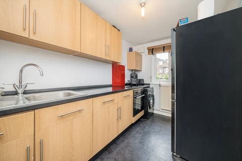 1 bedroom maisonette for sale, Wilde Close, London E8