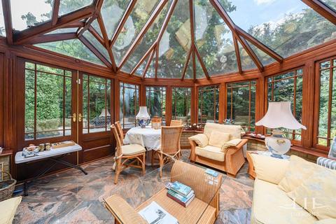 5 bedroom detached house for sale, Tall Trees Close, Emerson Park