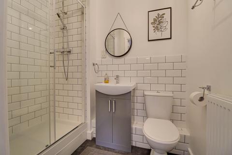 2 bedroom flat for sale, Dawn Court, Bakers Close, St Albans, AL1