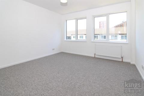 49 Fairbanks Road, London, N17 9JL