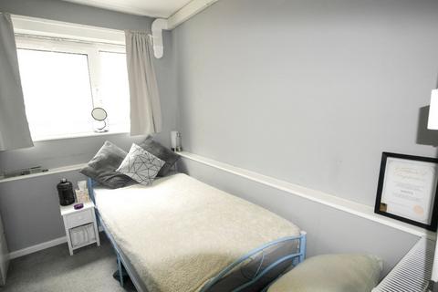 28 The Shaftesburys, Barking, IG11 7JW
