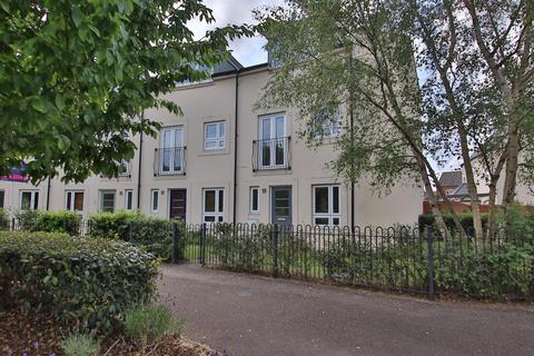 3 bedroom end of terrace house to rent, Victoria Circus, Tewkesbury