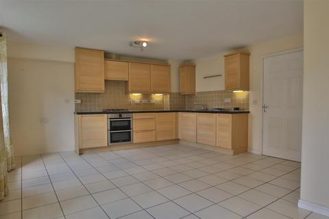 3 bedroom end of terrace house to rent, Victoria Circus, Tewkesbury