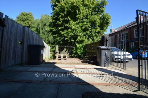 2 bedroom flat to rent, Brookfield Place, Headingley LS6