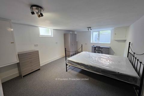 2 bedroom flat to rent, Brookfield Place, Headingley LS6