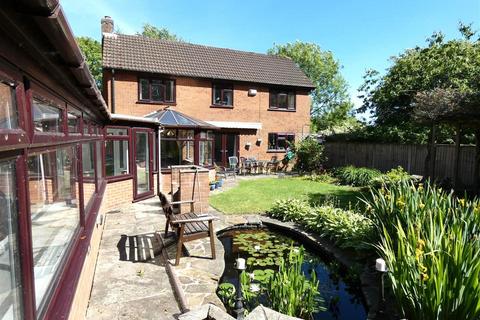 4 bedroom detached house for sale, Greenfields Crescent, Wesham PR4