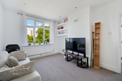 2 bedroom flat for sale, Libra Road, Bow, E3