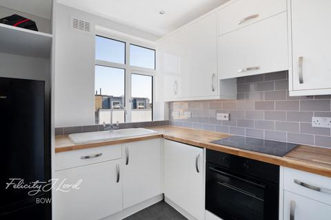 2 bedroom flat for sale, Libra Road, Bow, E3