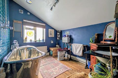 2 bedroom terraced house for sale, Vauxhall Road, Gloucester GL1