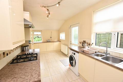 3 bedroom semi-detached house for sale, Brereton Avenue, Cleethorpes DN35