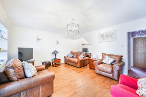 3 bedroom semi-detached house for sale, Cardinal Close, Worcester Park