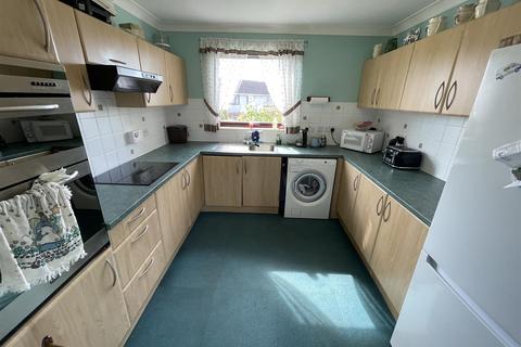 3 bedroom detached bungalow for sale, 8 Crawford Park, Springfield