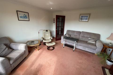 3 bedroom detached bungalow for sale, 8 Crawford Park, Springfield