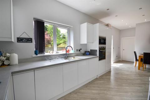 undefined, Cliff Drive, Radcliffe-On-Trent, Nottingham
