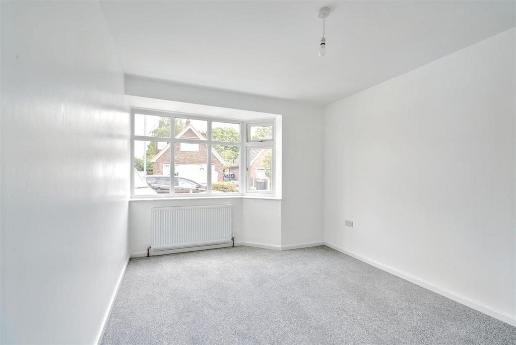 Bedroom 1 1.jpeg