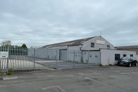 Warehouse to rent, Black Bourton Rd Carterton OX18 3EZ