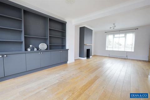 4 bedroom end of terrace house for sale, Findon Close, Hove