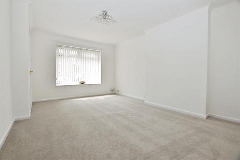 3 bedroom end of terrace house for sale, Dent Road, Hull