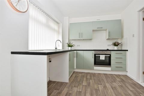 3 bedroom end of terrace house for sale, Dent Road, Hull