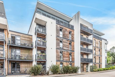 1 bedroom flat for sale, Scott Avenue, London, SW15