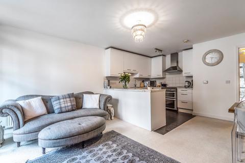 1 bedroom flat for sale, Scott Avenue, London, SW15