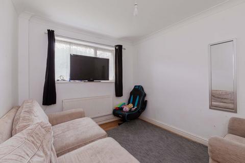 2 bedroom semi-detached bungalow for sale, Alderbury Road, Langley SL3