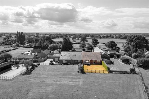 4 bedroom barn conversion for sale, Meadow Acre, Wrenbury Frith, Nantwich CW5 8HN