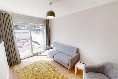 4 bedroom house to rent, Clovelly Close, Bristol BS5