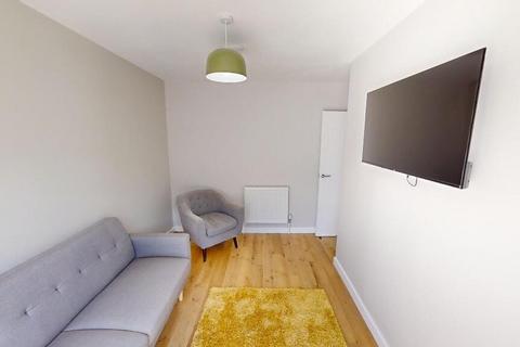4 bedroom house to rent, Clovelly Close, Bristol BS5