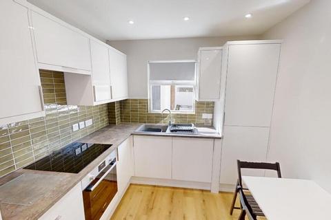 4 bedroom house to rent, Clovelly Close, Bristol BS5