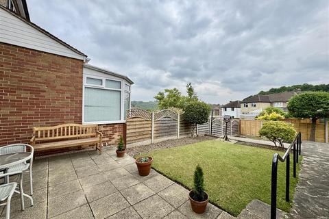 3 bedroom semi-detached house for sale, Mountfield Road, Waterloo, Huddersfield, HD5 8RA