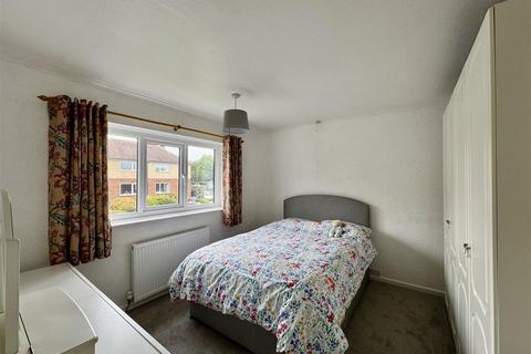 3 bedroom semi-detached house for sale, Mountfield Road, Waterloo, Huddersfield, HD5 8RA