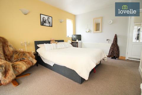 27 Barry Avenue, Grimsby, DN34 5LS