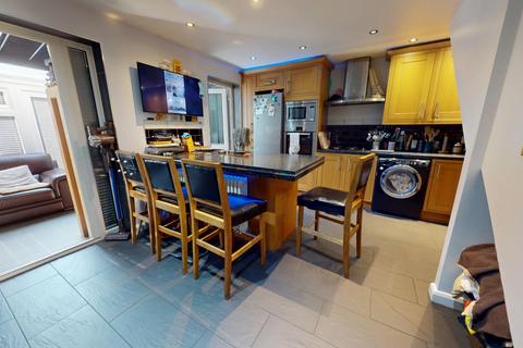 4 bedroom detached house for sale, Raisins Field Close, Ecton Brook, Northampton, NN3 5LA