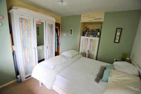 20 Breaks Road, Hatfield, AL10 8TR